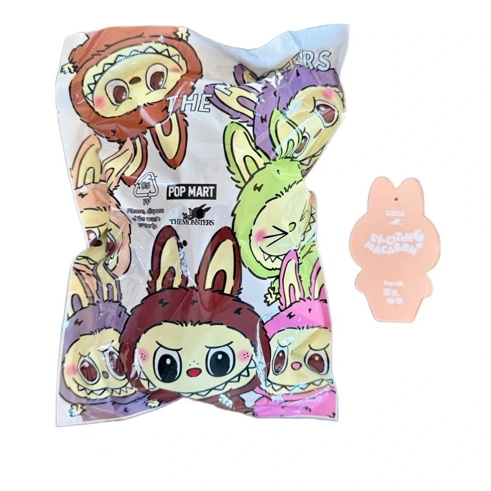 POP MART macaron nwt exciting